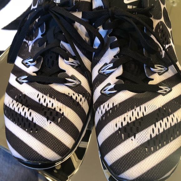 Nike Free 8 - Picture 3 of 6